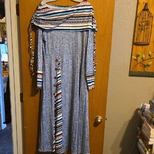 Chic Long Sleeve Gray Dress with Striped Accents